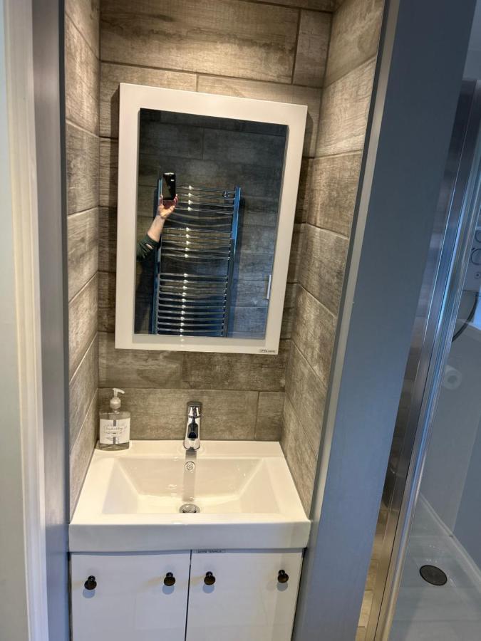 44 Inaclete Road Apartman Stornoway  Kültér fotó